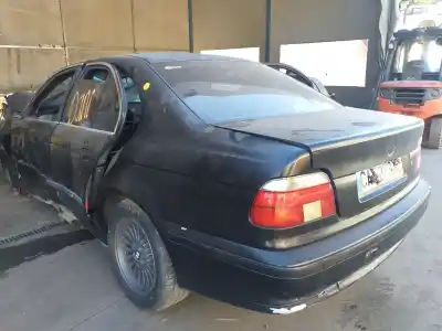 Veículo de Sucata bmw serie 5 berlina (e39) 525tds do ano 2001 alimentado 256t1