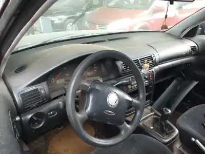 Veículo de Sucata volkswagen passat b5 (3b2) 1.9 tdi do ano 1998 alimentado afn