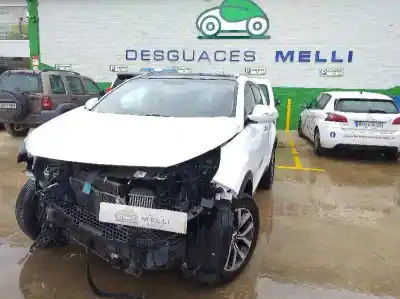 Veicolo di demolizione KIA                                                SPORTAGE (SL)                                                                                                                                                                                                                                              D4FD                                                                                                                                                                                                                                                       dell'anno 2014 alimentato D4FD