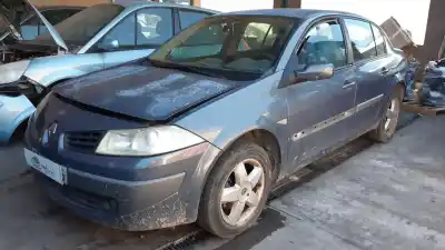 Verschrottungsfahrzeug RENAULT MEGANE II BERLINA 5P 1.6 16V des Jahres 2007 angetrieben K4M812