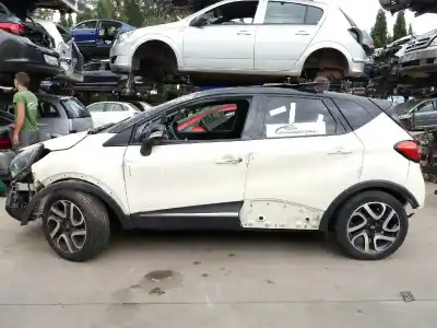 Vehicul casat renault                                            captur                                                                                                                                                                                                                                                     zen                                                                                                                                                                                                                                                        al anului 2015 alimentat k9k608