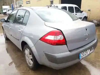Véhicule à la ferraille renault megane ii sedán (lm0/1_) 1.5 dci (lm0f, lm0t, lm2b) de l'année 2004 alimenté k9k722