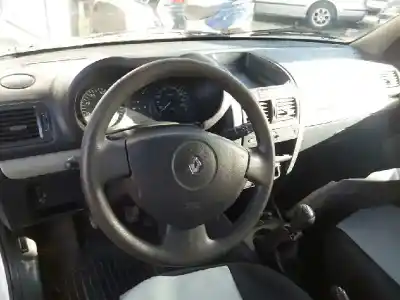 Scrapping Vehicle renault clio ii fase ii (b/cb0) base authentique 65 cv / 48 kw of the year 2002 powered k9k700