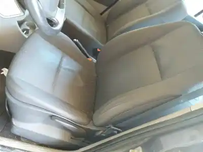 Veicolo di demolizione renault modus confort dynamique dell'anno 2005 alimentato k9k750