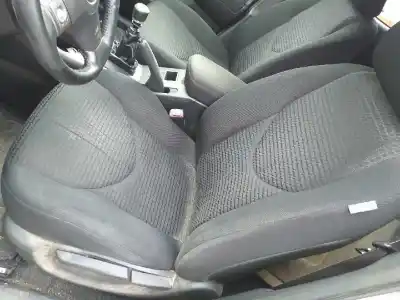 Veicolo di demolizione toyota rav 4 (a3) executive dell'anno 2008 alimentato 2adftv