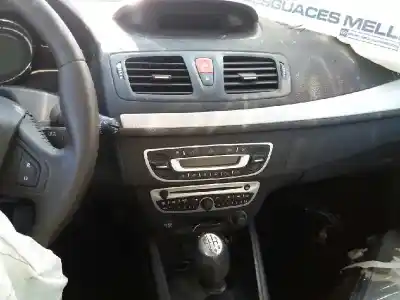 Veicolo di demolizione RENAULT                                            MEGANE III BERLINA 5 P                                                                                                                                                                                                                                     Dynamique                                                                                                                                                                                                                                                  dell'anno 2010 alimentato K9K832