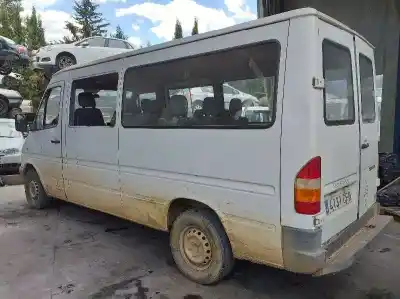 Scrapping Vehicle MERCEDES-BENZ SPRINTER 02.00 -> COMBI 208 CDI (901.6/902.671-672) 82 CV / 60 KW of the year 2003 powered D611987