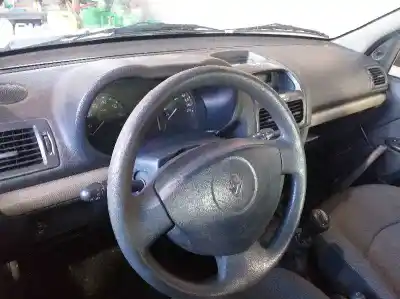 Здавання транспортного засобу renault clio ii fase ii (b/cb0) base authentique 65 cv / 48 kw року 2004 потужний k9k700