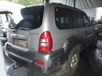 Sloopvoertuig hyundai terracan (hp) 2.9 crdi 4wd van het jaar 2005 aangedreven d-j3