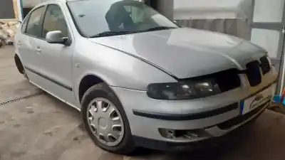 Scrapping Vehicle seat leon (1m1) 1.4 16v of the year 2000 powered ahw