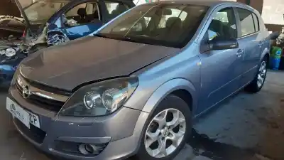 Vehículo de desguace OPEL ASTRA H BERLINA 1.7 16V CDTI del año 2004 con motor Z17DTH