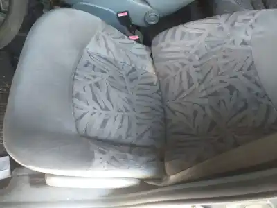 Здавання транспортного засобу renault megane i scenic (ja0) 1.9dti alize року 2001 потужний f9q734
