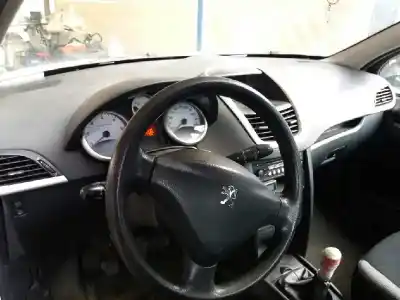 Veículo de Sucata peugeot 207 x-line do ano 2006 alimentado 9hx