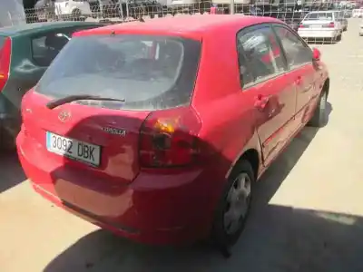 Veicolo di demolizione toyota corolla (_e12_) 1.4 vvt-i (zze120_) dell'anno 2004 alimentato 