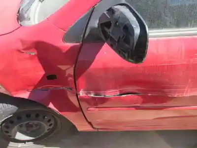 Veicolo di demolizione toyota corolla (_e12_) 1.4 vvt-i (zze120_) dell'anno 2004 alimentato 