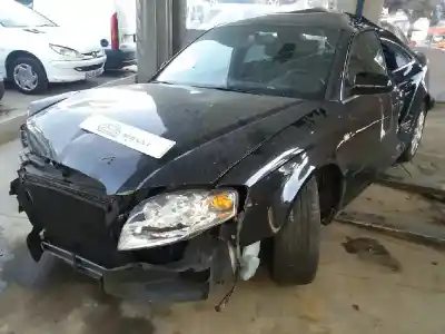 Véhicule à la ferraille audi a4 berlina (8e) 2.0 tdi de l'année 2001 alimenté bre