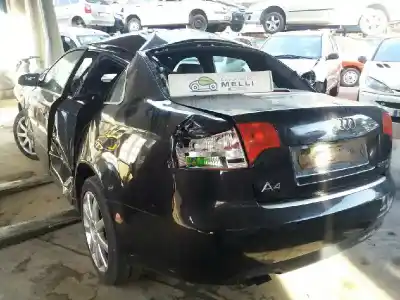 Véhicule à la ferraille audi a4 berlina (8e) 2.0 tdi de l'année 2001 alimenté bre