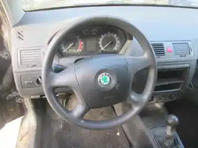 Scrapping Vehicle skoda fabia familiar (6y5) extra of the year 2005 powered d-amf