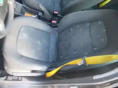 Здавання транспортного засобу SKODA FABIA FAMILIAR (6Y5) Extra року 2005 потужний D-AMF