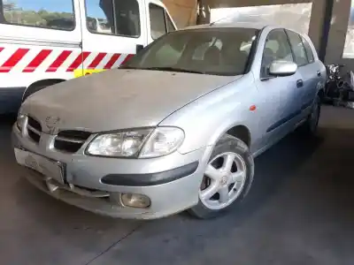 Veículo de Sucata nissan almera (n16/e) acenta do ano 2002 alimentado yd22ddt