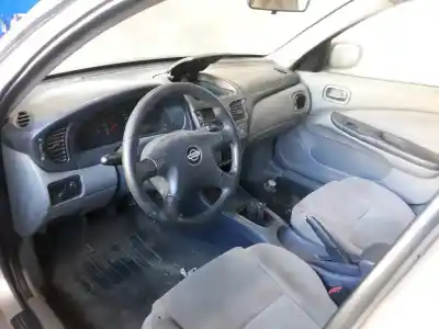 Veículo de Sucata nissan almera (n16/e) acenta do ano 2002 alimentado yd22ddt