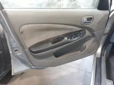 Veículo de Sucata nissan almera (n16/e) acenta do ano 2002 alimentado yd22ddt