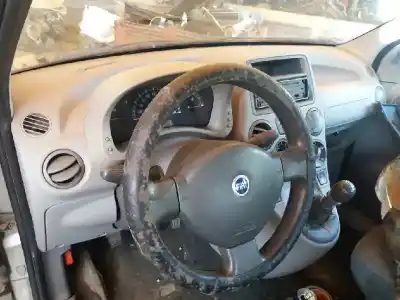 Veicolo di demolizione fiat panda (169) 1.1 8v dell'anno 2004 alimentato 187a1000