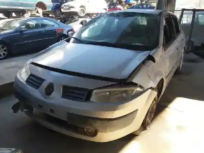 Veículo de Sucata renault megane ii classic berlina confort authentique do ano 2003 alimentado k4j730
