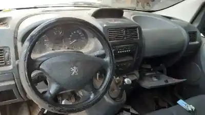 Veículo de Sucata peugeot expert tepee (vf3x_) 1.6 hdi 90 16v do ano 2005 alimentado 9hu