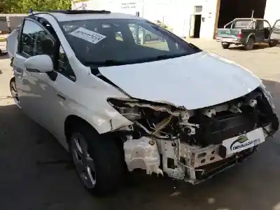 Veicolo di demolizione toyota prius (nhw30) plug-in hybrid advance dell'anno 2001 alimentato 2zr