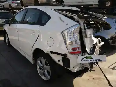 Veicolo di demolizione toyota prius (nhw30) plug-in hybrid advance dell'anno 2001 alimentato 2zr