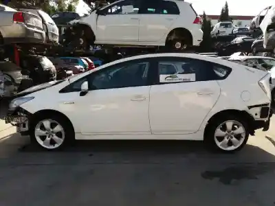 Veicolo di demolizione toyota prius (nhw30) plug-in hybrid advance dell'anno 2001 alimentato 2zr