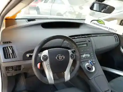 Veicolo di demolizione toyota prius (nhw30) plug-in hybrid advance dell'anno 2001 alimentato 2zr