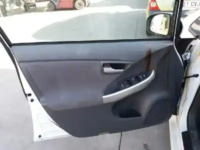 Veicolo di demolizione toyota prius (nhw30) plug-in hybrid advance dell'anno 2001 alimentato 2zr