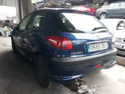 Veículo de Sucata peugeot 206 berlina x-line refri do ano 2004 alimentado 8hx