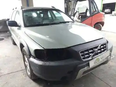 Scrapping Vehicle VOLVO XC70 II (136) D5 AWD of the year 2006 powered D5244T4