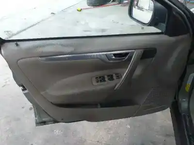 Scrapping Vehicle volvo xc70 ii (136) d5 awd of the year 2006 powered d5244t4