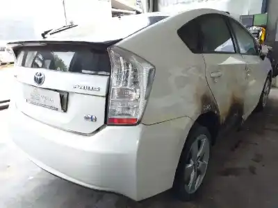 Véhicule à la ferraille toyota prius (nhw30) plug-in hybrid advance de l'année 2010 alimenté 2zr