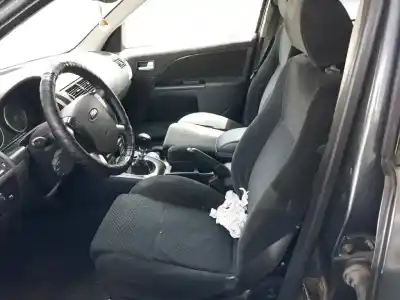 Veicolo di demolizione ford mondeo turnier (ge) ghia dell'anno 2002 alimentato d6ba