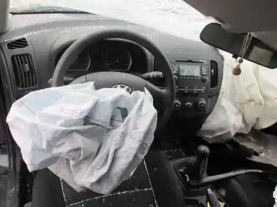 Scrapping Vehicle hyundai i30 classic of the year 2010 powered d4fb