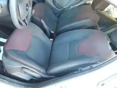 Veículo de Sucata renault clio iv (bh_) 1.5 dci 75 do ano 2001 alimentado k9k612