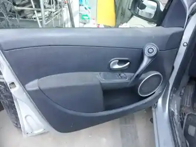 Veículo de Sucata renault clio iii confort dynamique do ano 2008 alimentado k9k766