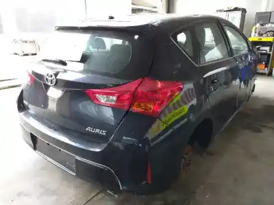 Veículo de Sucata toyota auris active do ano 2001 alimentado 1adftv