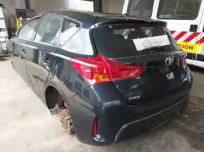 Veículo de Sucata toyota auris active do ano 2001 alimentado 1adftv