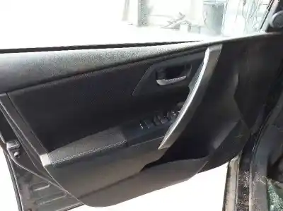 Veículo de Sucata toyota auris active do ano 2001 alimentado 1adftv