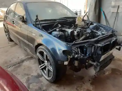 Sloopvoertuig bmw serie 3 berlina (e46) 320d van het jaar 2004 aangedreven 204d4