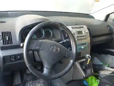 Scrapping Vehicle toyota corolla verso (r1) 2.2 d-4d sport of the year 2006 powered 2adfhv