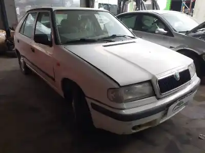 Veículo de Sucata SKODA FELICIA BERLINA ( 791) LX do ano 1998 alimentado 135B