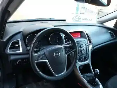Vehicul casat opel astra j (p10) 1.7 cdti (68) al anului 2010 alimentat a17dtr