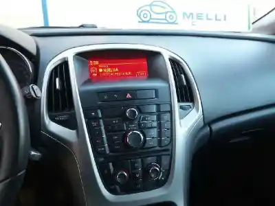 Vehicul casat opel astra j (p10) 1.7 cdti (68) al anului 2010 alimentat a17dtr